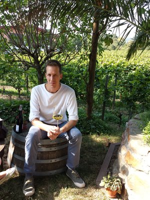 20160924_141551.jpg (4.46 MiB) 4133 mal betrachtet Ich und der Doosberg (im Glas) sowie das Lenchen (im Rücken).