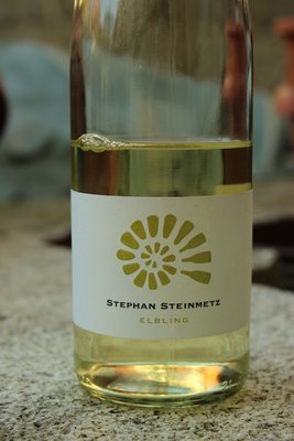 Steinmetz_Elbling.jpg (198.59 KiB) 1780 mal betrachtet 11 %, 6,2 g Säure, 1,0 g RZ